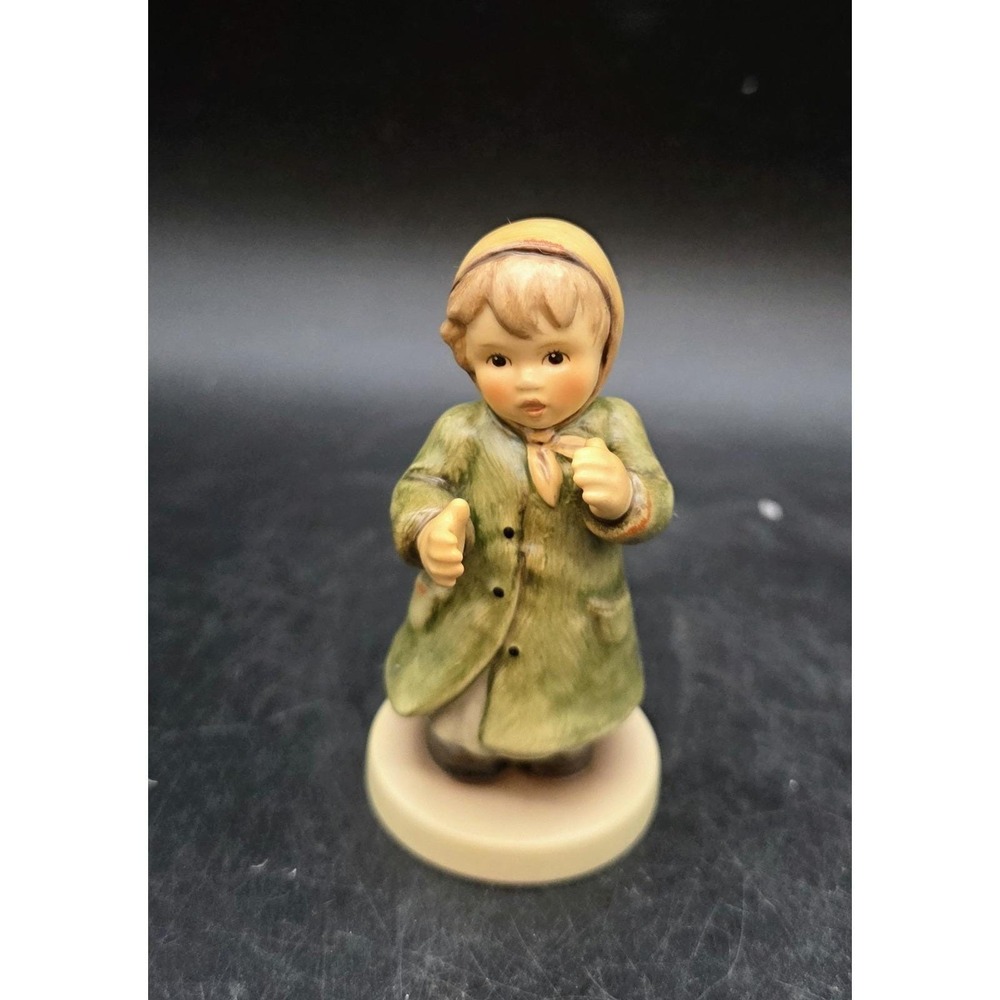 Vintage Goebel Hummel KEEPING TIME #2183 Club Figurine 3.75" Figurine